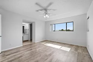 5130 Las Verdes Cir, Delray Beach, FL 33484 - Photo 13
