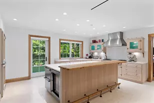 239 Emerald Ln, Palm Beach, FL 33480 - Photo 11