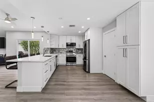 13150 Bonnette Dr, Palm Beach Gardens, FL 33418 - Photo 3