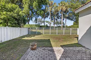 6765 Green Island Cir, Lake Worth, FL 33463 - Photo 29