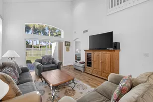 6765 Green Island Cir, Lake Worth, FL 33463 - Photo 13