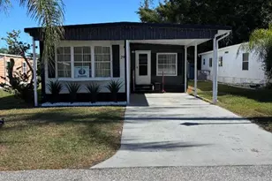 29 SE Iberian Ln, Port Saint Lucie, FL 34952 - Photo 1