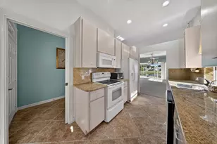 111 NW Bentley Cir, Port Saint Lucie, FL 34986 - Photo 3