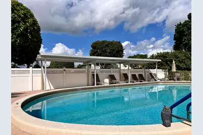 209 Oxford 200, West Palm Beach, FL 33417 - Photo 11