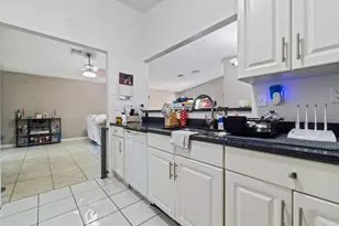 6194 Pine Tree Ln, Tamarac, FL 33319 - Photo 21