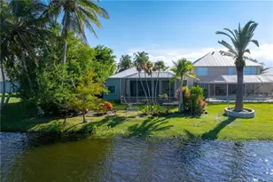 895 NW Sassafras Terrace, Jensen Beach, FL 34957 - Photo 3