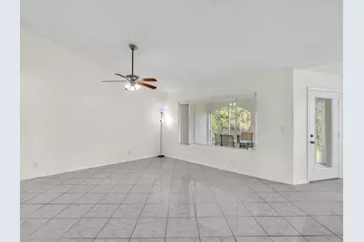 815 W Boynton Beach Boulevard #16-205, Boynton Beach, FL 33426 - Photo 11