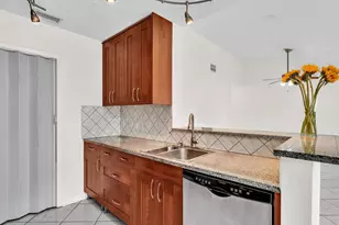 815 W Boynton Beach Blvd, Boynton Beach, FL 33426 - Photo 17