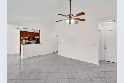 815 W Boynton Beach Boulevard #16-205, Boynton Beach, FL 33426 - Photo 5