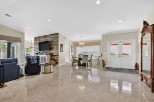 11270 Cloverleaf Cir, Boca Raton, FL 33428 - Photo 5