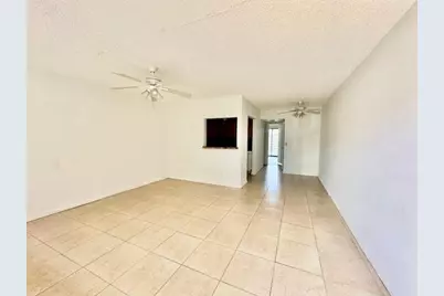 147 Fanshaw D, Boca Raton, FL 33434 - Photo 5