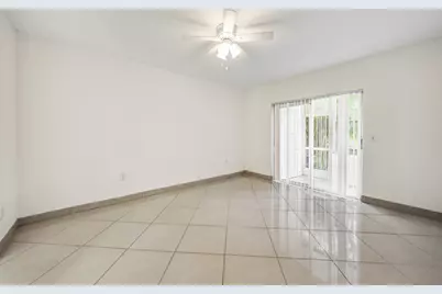 2878 Donnelly Drive #106, Lake Worth, FL 33462 - Photo 11