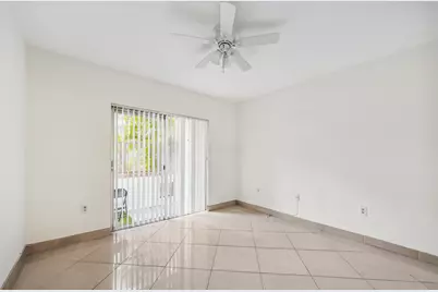 2878 Donnelly Drive #106, Lake Worth, FL 33462 - Photo 9
