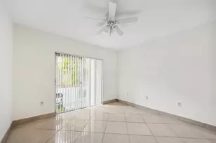 2878 Donnelly Dr, Lake Worth, FL 33462 - Photo 9