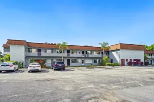 2878 Donnelly Dr, Lake Worth, FL 33462 - Photo 3