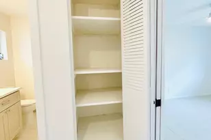 2878 Ashley Dr E, West Palm Beach, FL 33415 - Photo 13