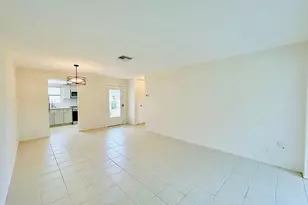 2878 Ashley Dr E, West Palm Beach, FL 33415 - Photo 11