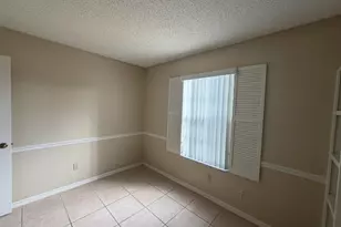 2342 SW Bayshore Blvd, Port Saint Lucie, FL 34984 - Photo 9