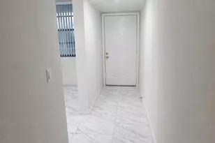 3826 Whitehall Dr, West Palm Beach, FL 33401 - Photo 5