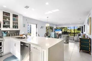 2550 Presidential Way, West Palm Beach, FL 33401 - Photo 7