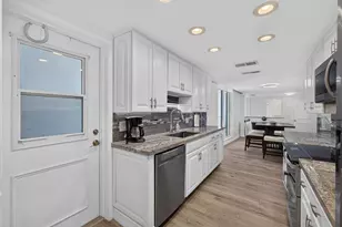 5400 N Ocean Dr, Singer Island, FL 33404 - Photo 15