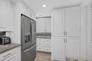 5400 N Ocean Dr, Singer Island, FL 33404 - Photo 13