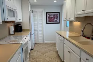 5400 N Ocean Dr, Singer Island, FL 33404 - Photo 19