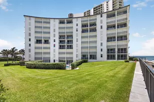5400 N Ocean Dr, Singer Island, FL 33404 - Photo 49