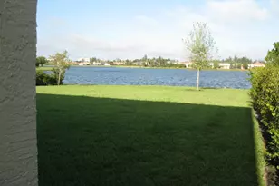 1579 Newhaven Point Ln, West Palm Beach, FL 33411 - Photo 11