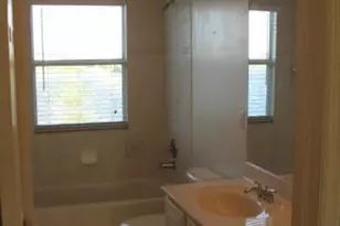 1579 Newhaven Point Ln, West Palm Beach, FL 33411 - Photo 13