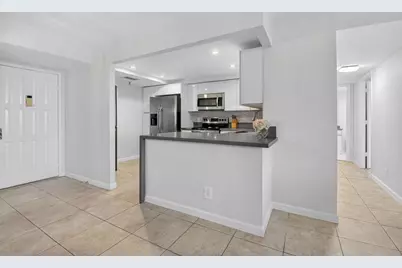 5280 NW 2nd Ave #Ph-17, Boca Raton, FL 33487 - Photo 9