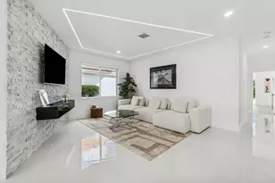 5239 Suffolk Dr, Boca Raton, FL 33496 - Photo 11