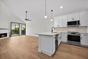 144 Bay Colony Dr N, Juno Beach, FL 33408 - Photo 3