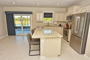 3524 Carriage Pointe Cir, Fort Pierce, FL 34981 - Photo 11