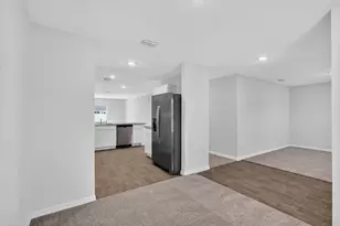 2121 SE Mandrake Cir, Port Saint Lucie, FL 34952 - Photo 9