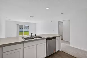 2121 SE Mandrake Cir, Port Saint Lucie, FL 34952 - Photo 11