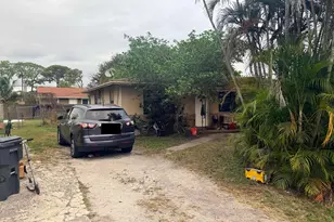 4847 Carver St, Lake Worth, FL 33463 - Photo 3