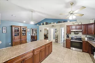 6927 NW Hershy Cir, Port Saint Lucie, FL 34953 - Photo 5