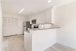 211 Maplecrest Cir, Jupiter, FL 33458 - Photo 5