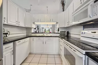 7673 Tahiti Lane #203, Lake Worth, FL 33467 - Photo 3