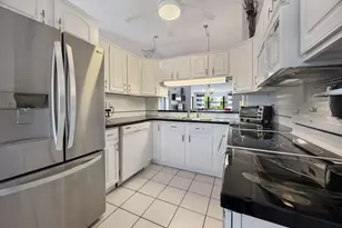 7673 Tahiti Ln, Lake Worth, FL 33467 - Photo 1