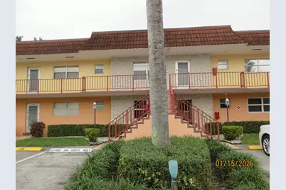 105 Oxford 100 #105, West Palm Beach, FL 33417 - Photo 1