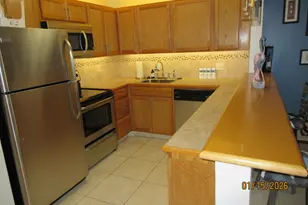 105 Oxford 100, West Palm Beach, FL 33417 - Photo 5