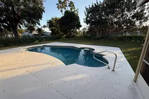 1304 Lake Breeze Dr, Wellington, FL 33414 - Photo 13