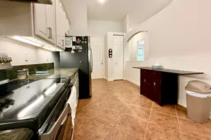 6525 Oxford Cir, Vero Beach, FL 32966 - Photo 9