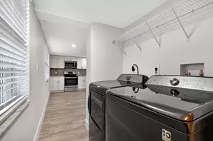 545 Oaks Ln, Pompano Beach, FL 33069 - Photo 25