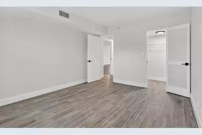 545 Oaks Lane #409, Pompano Beach, FL 33069 - Photo 17