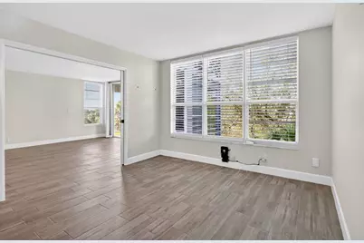 545 Oaks Lane #409, Pompano Beach, FL 33069 - Photo 21