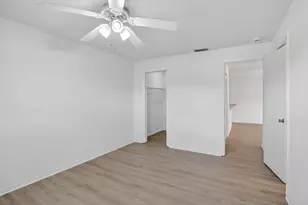 9424 NW 49th Pl, Sunrise, FL 33351 - Photo 17