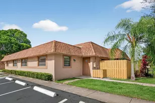 9424 NW 49th Pl, Sunrise, FL 33351 - Photo 3